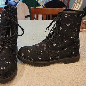 Cosmic Combat Lace-Up Boots Dolls Kill Gothic Boots Celestial Print Size 9